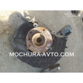 Шенкел главина преден десен BMW E60 525 03-10г.